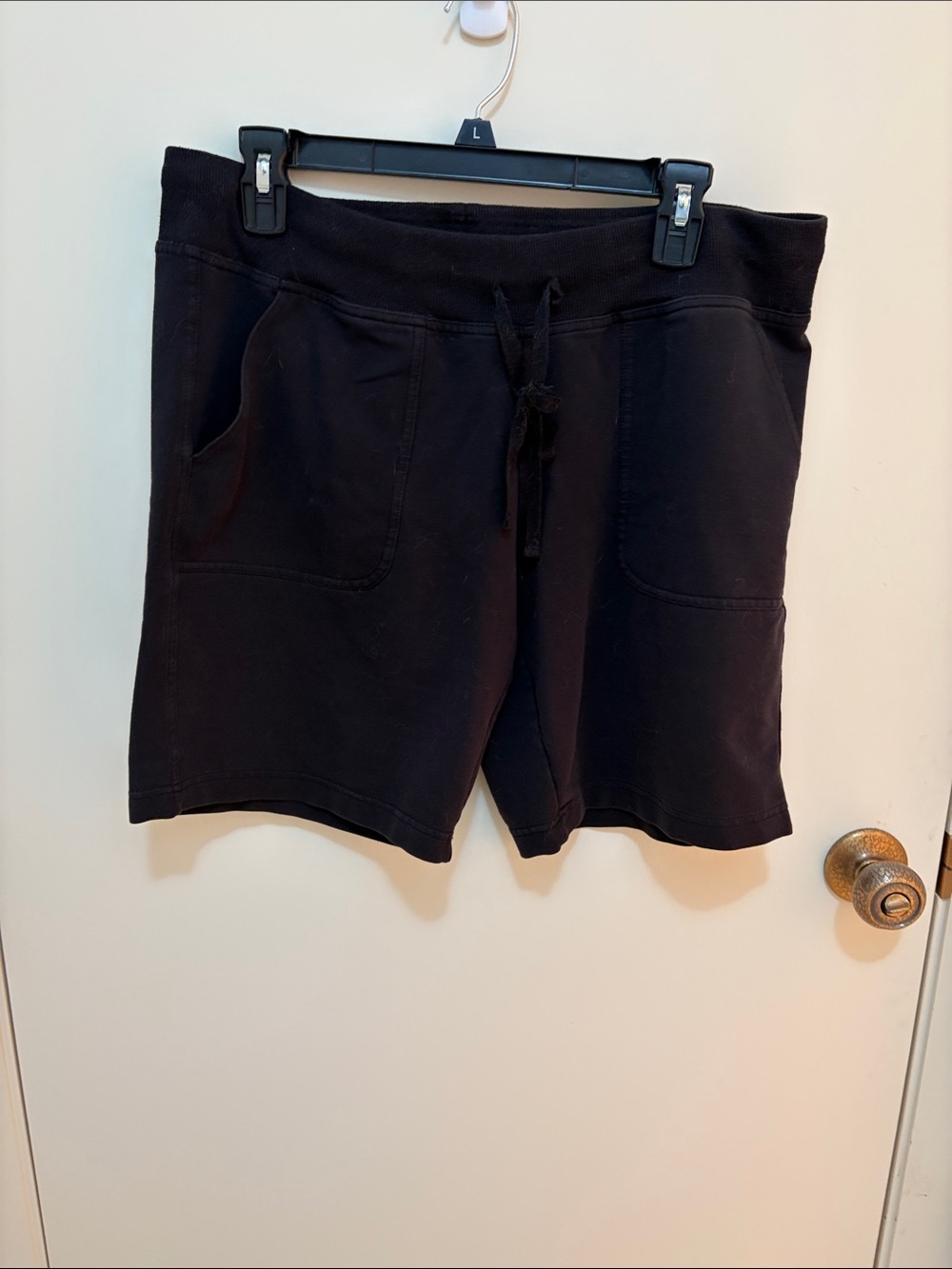 Athletic Works Black Knit Pull-On Shorts with Drawstring Waist